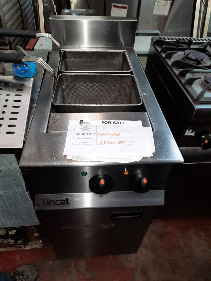 Lincat Opus 800 Electric Freestanding Pasta Cooker