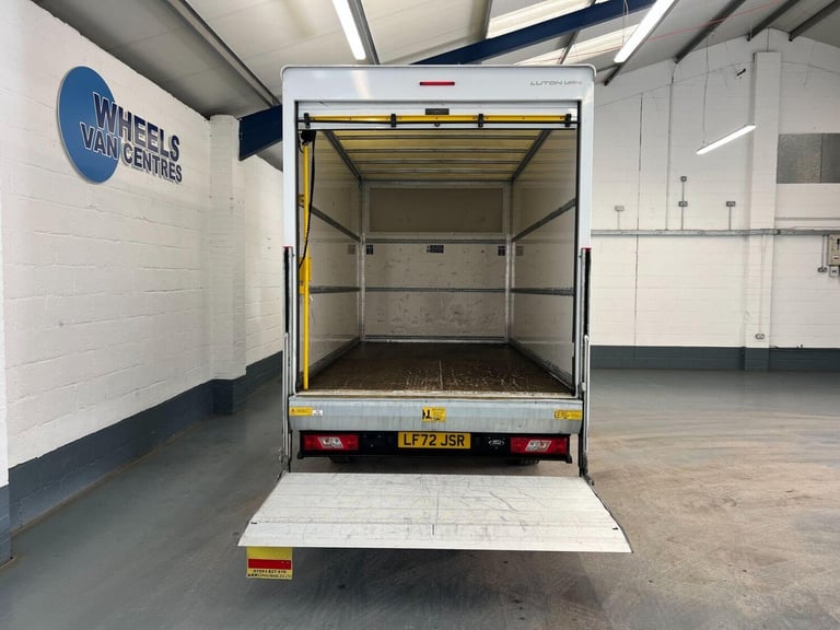 2023 Ford Transit 2.0 350 EcoBlue Leader FWD L4 Euro 6 (s/s) 2dr Luton Diesel Manual