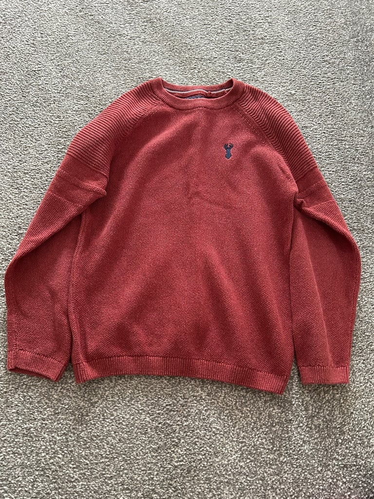 Boys aged 8 jumper 