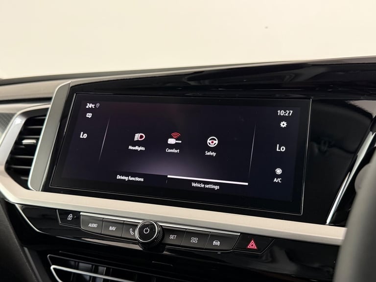 2024 Vauxhall Grandland 1.2 Turbo Ultimate 5dr Auto HATCHBACK PETROL Automatic