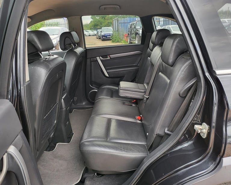 2010 CHEVROLET CAPTIVA 2.0 VCDi LTZ 5 DOOR 7 SEATER AUTOMATIC BLACK