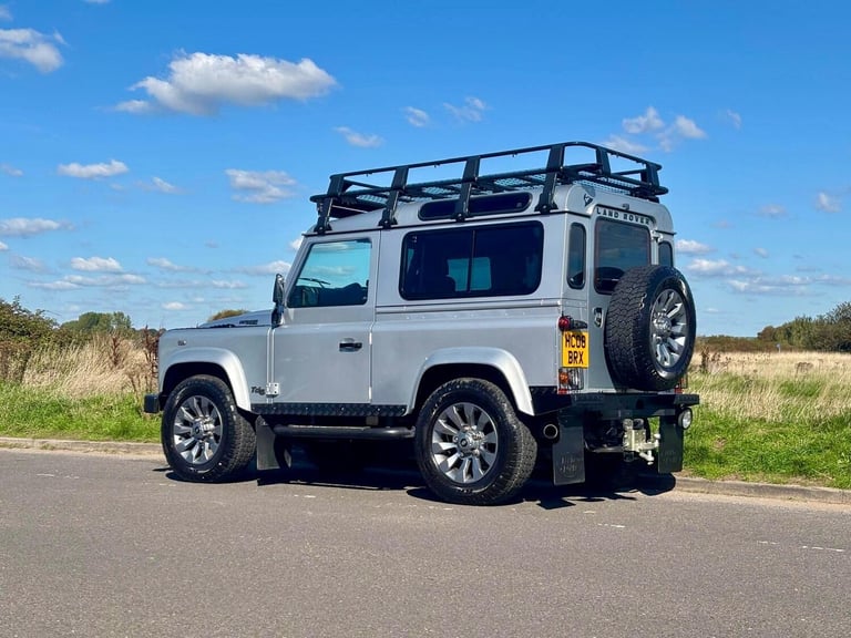 2025 Land Rover Defender 90 2.4 TDCi XS Station Wagon 4WD SWB Euro 4 3dr Diesel Manual