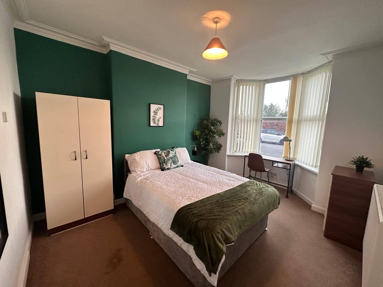 Rooms Available (20% Off For November)