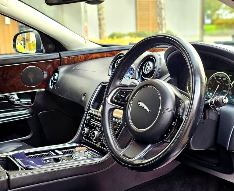 JAGUAR XJ V6 275ps 3.0d PREMIUM LUXURY NAV AUTO🔥
