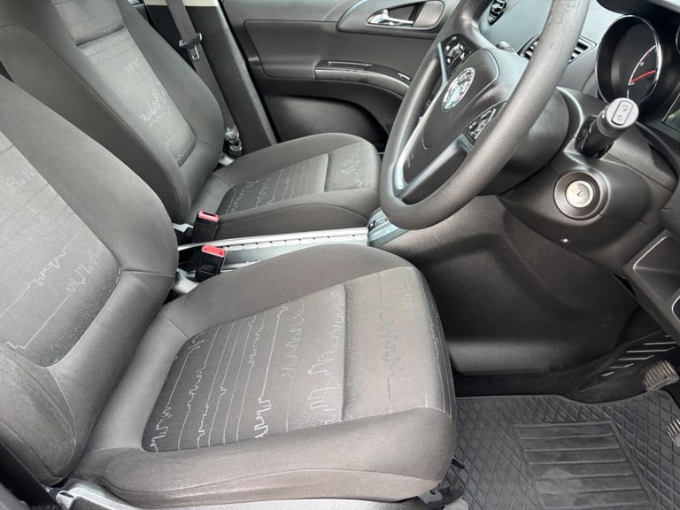 2011 Vauxhall Meriva 1.7 CDTi Exclusiv Euro 5 5dr MPV Diesel Manual