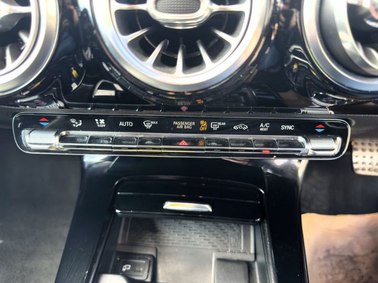 2019 69 MERCEDES-BENZ CLA 2.0 CLA220 AMG LINE (PREMIUM) COUPE 4DR PETROL 7G-DCT 