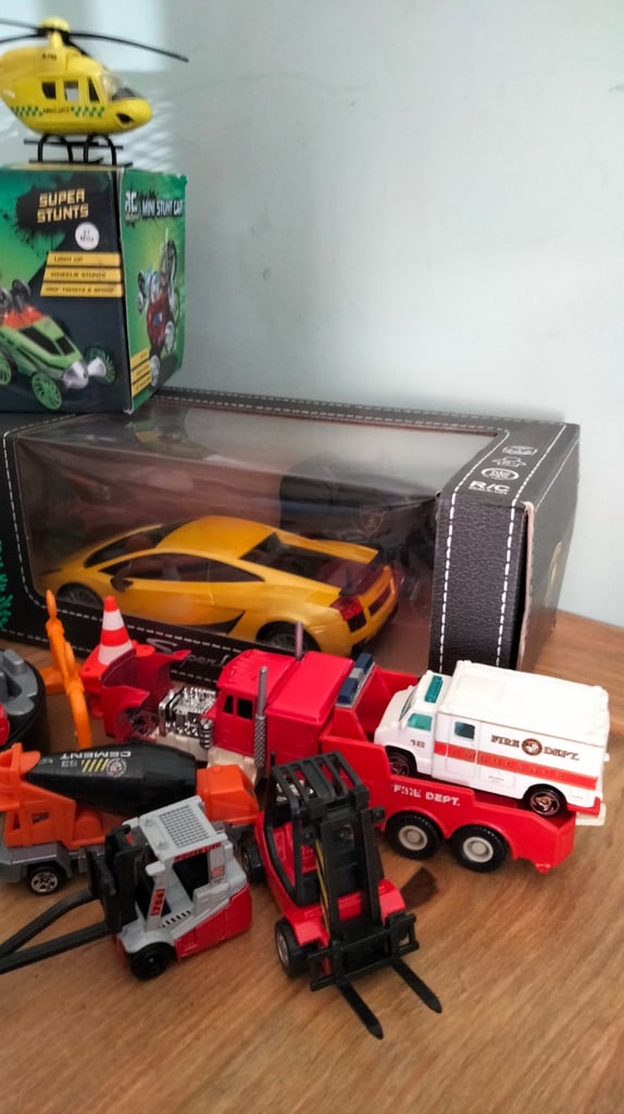 Toy cars , remote control cars x2