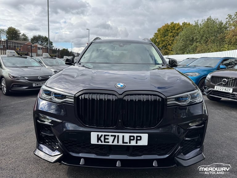 2022 BMW X7 4.4 M50i V8 Dark Shadow Edition SUV 5dr Petrol Auto xDrive Euro 6 (s/s) (53 ESTATE Pe...
