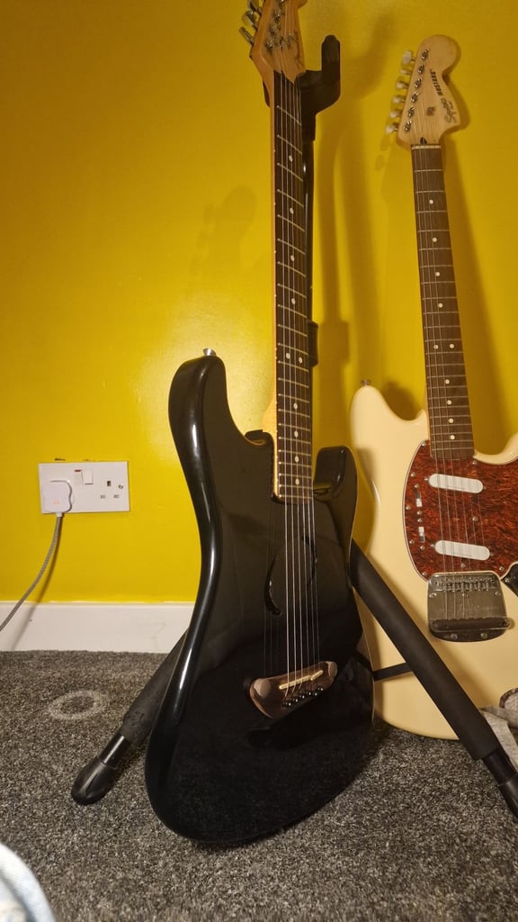 image for 2004 fender stratocaster ACOUSTASONIC 