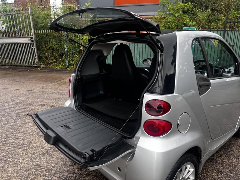 2011 smart fortwo 1.0 MHD Passion Coupe 2dr Petrol SoftTouch Euro 5 (s/s) (71 bhp) Coupe Petrol A...