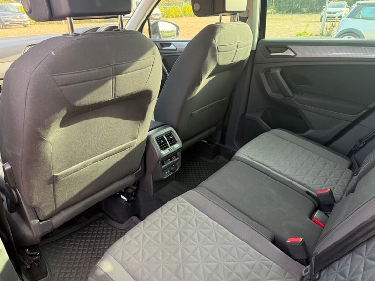2021 Volkswagen Tiguan 1.5 TSI Life SUV 5dr Petrol Manual Euro 6 (s/s) (150 ps) SUV Petrol Manual
