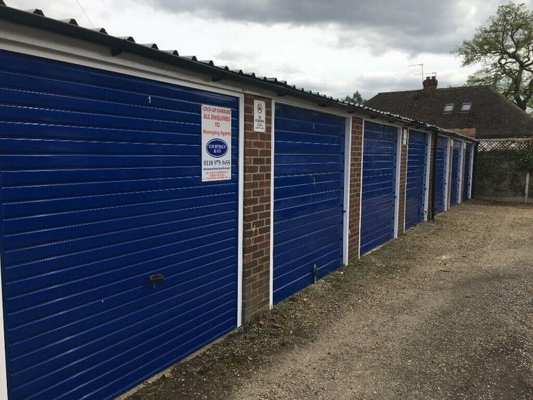Garage/Parking/Storage to rent: Ferney Road off Chertsey Road, Byfleet KT14 7AL