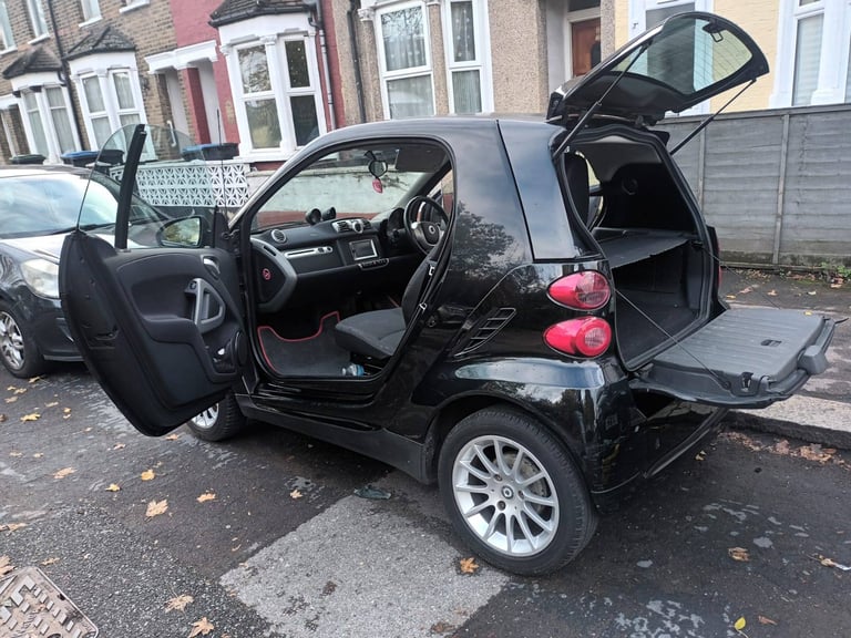 Smart, FORTWO COUPE, Coupe, 2011, Semi-Auto, 999 (cc), 2 doors