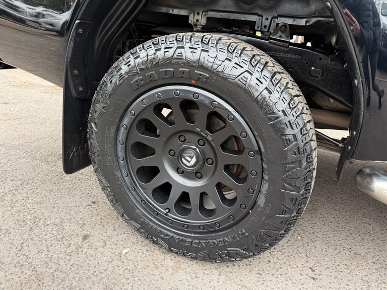 2022 Toyota Hilux Active D/Cab Pick Up 2.4 D-4D PICK UP DIESEL Manual
