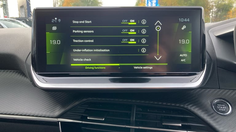 2022 Peugeot 2008 1.2 PureTech Allure Premium+ 5dr Petrol Estate Estate Petrol Manual