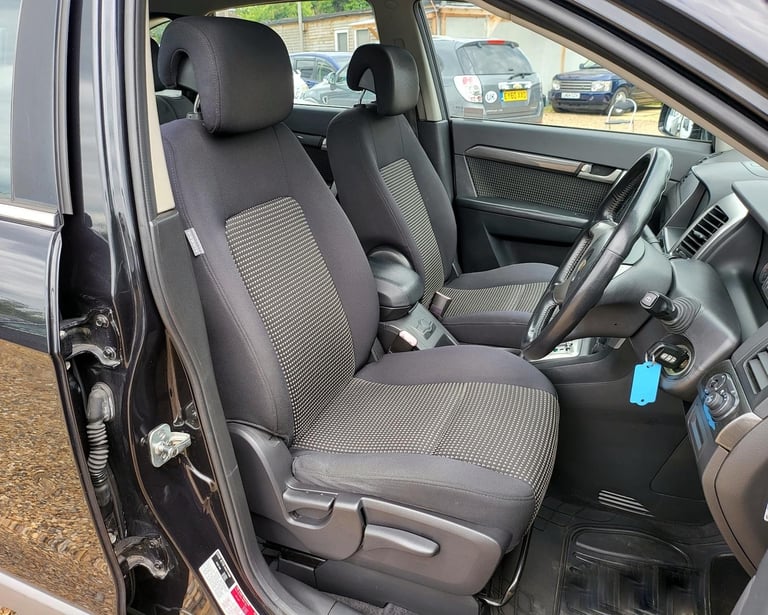2010 CHEVROLET CAPTIVA 2.0 VCDi LT 5 DOOR 7 SEATER AUTOMATIC BLACK