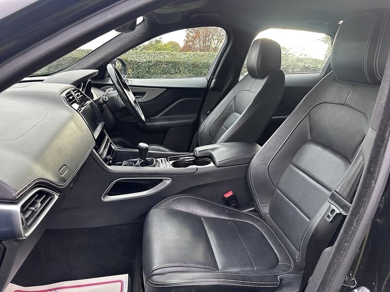 2018 Jaguar F-Pace 2.0d [163] R-Sport 5dr ESTATE DIESEL Manual