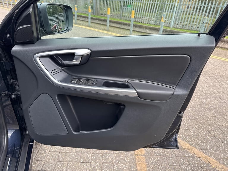 2017 Volvo XC60 2.0 D4 SE Lux Nav SUV 5dr Diesel Auto Euro 6 (s/s) (190 ps)