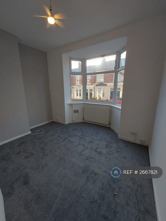 3 bedroom flat in Selbourne Street, South Shields, NE33 (3 bed) (#2667821)