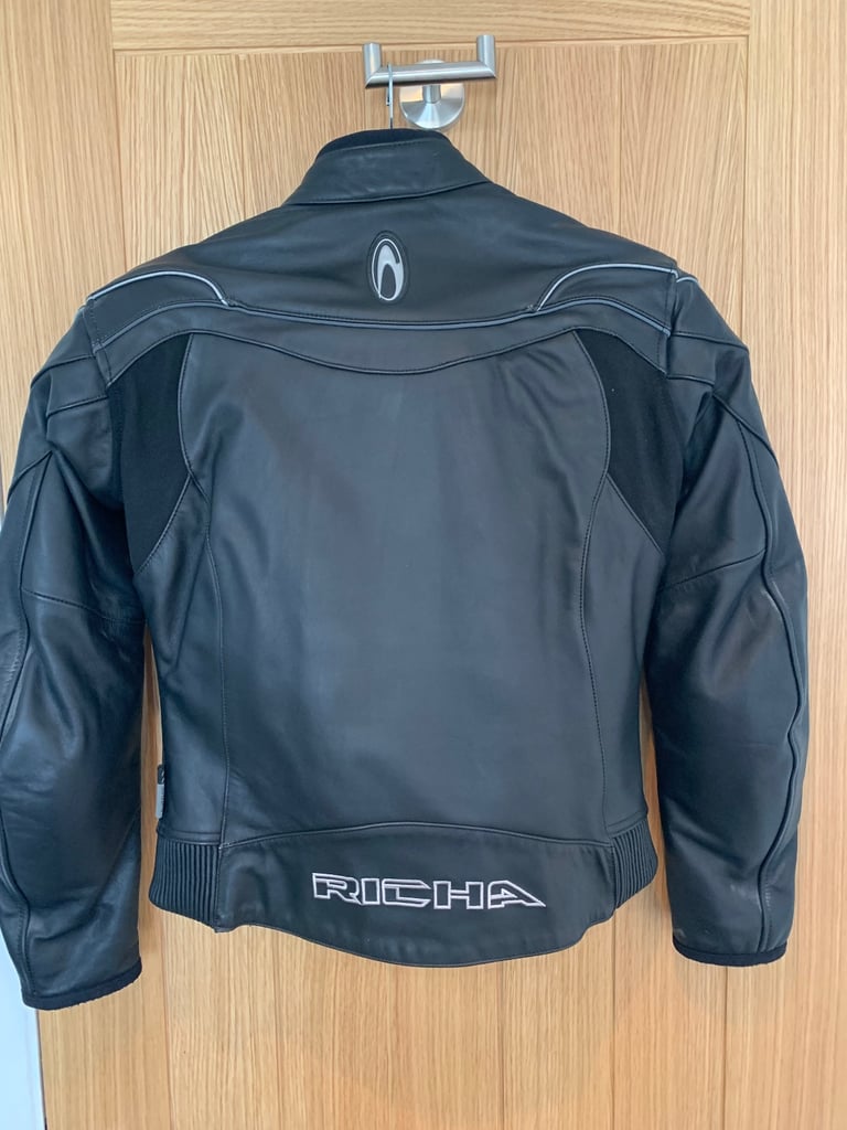 Fully armoured Ladies motorcycle jacket 