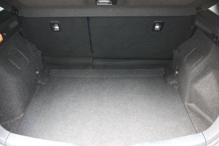 2014 Toyota Auris 1.6 V-Matic Icon Plus Euro 5 5dr HATCHBACK Petrol Manual