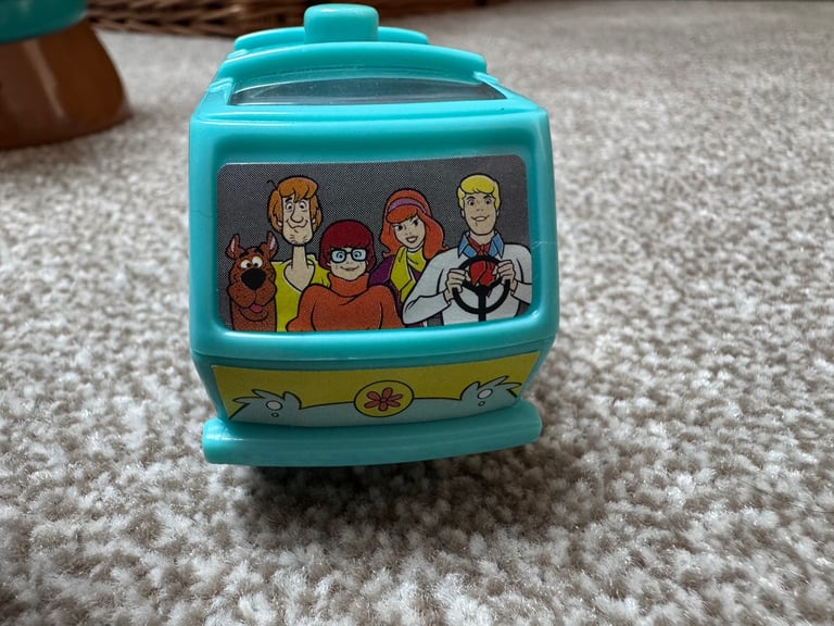 Vintage Scooby Doo money box, mystery machine van, dice roller DVD