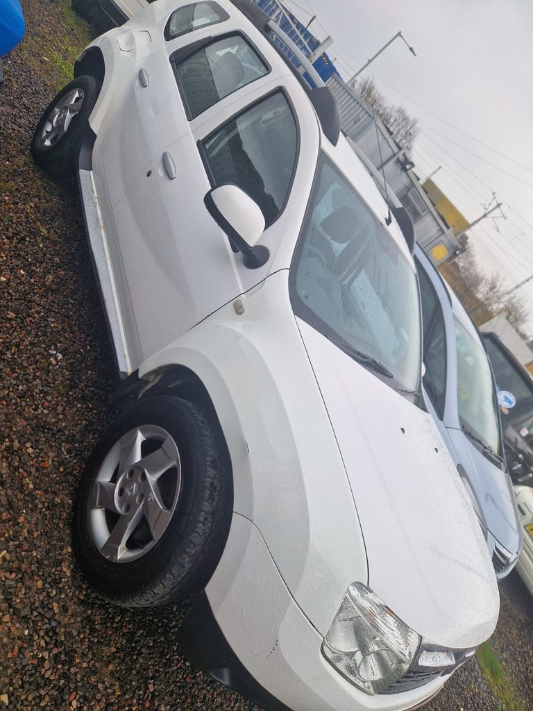 2013 Dacia Duster 1.5 dCi 110 Laureate 5dr HATCHBACK Diesel Manual