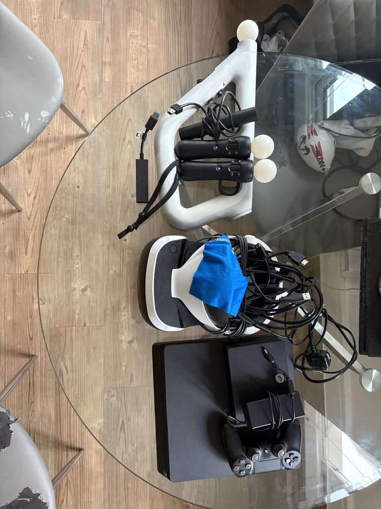 PS VR and PS4S bundle (separately on request)