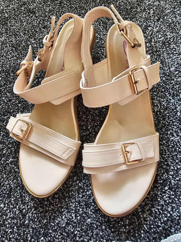 Beige colour sandles size 8