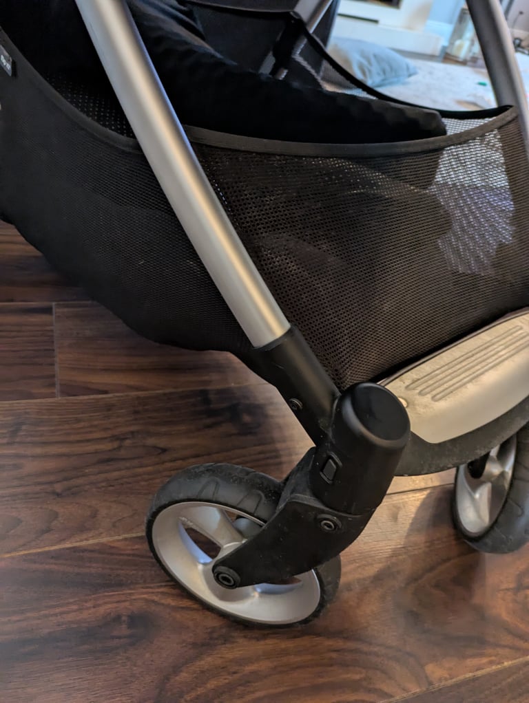 Mama's & papas lightweight buggy 