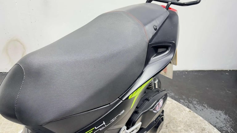 Peugeot Speedfight 4 LC 2021 16K RUNNING PROJECT BIKE SCOOTER 125CC