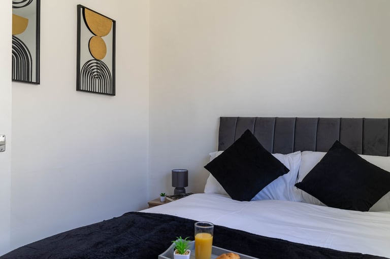 Flat 5 Blackpool | Free Wi-Fi, Kitchen | 1-BR Flat in Blackpool