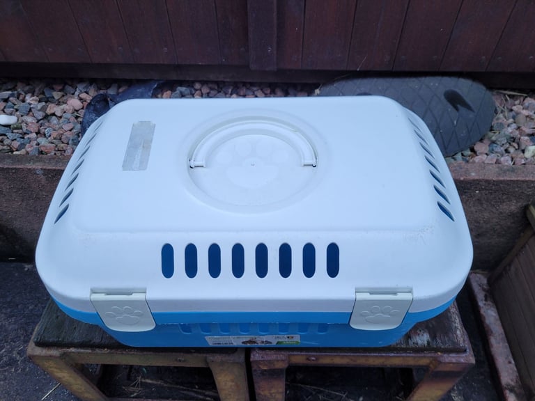 Cat/ small pet carrier