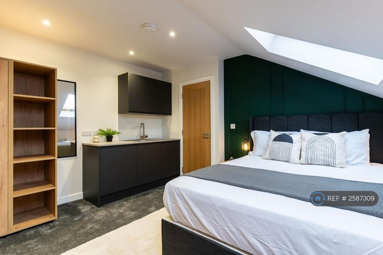 1 bedroom in Chichester Road, Portsmouth, PO2 (#2587309)