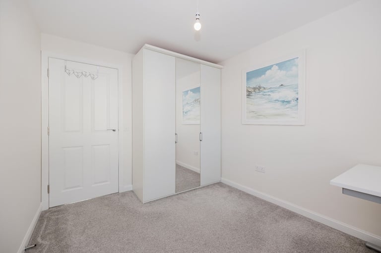 Stunning, 3 bedroom, end-terraced family home in Kaimes, with private garden and parking