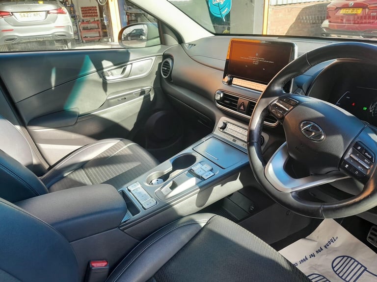 2020 Hyundai KONA 64kWh Premium SE Auto 5dr (7kW Charger) HATCHBACK Electric Automatic