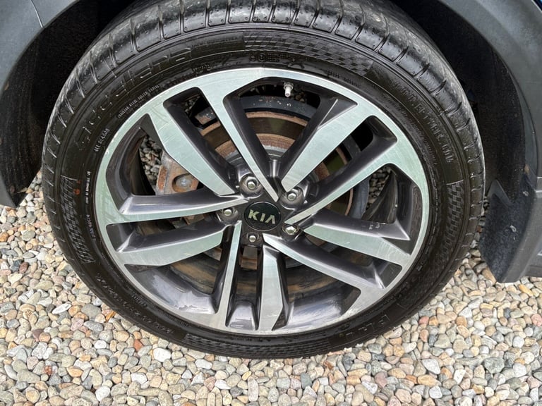 Kia Sportage 2.0 Diesel ISG 4 AWD Auto.Heated leather,reverse camera,pan roof