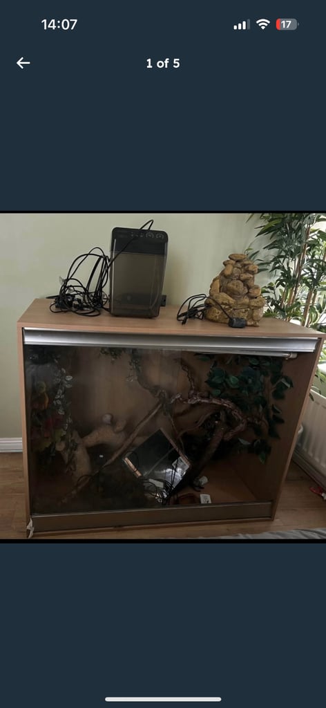 Reptile arboreal viv / tank / waterfall etc