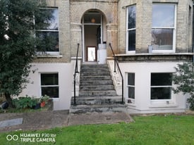image for Big studio flat in Surbiton area Surrey to swap for London areas