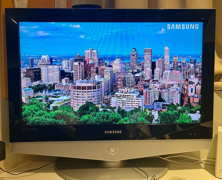 image for Samsung 32 inch HD TV 