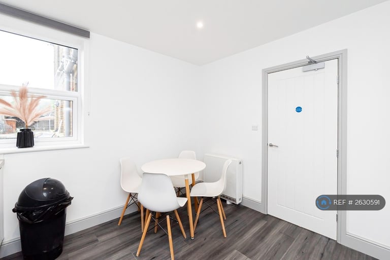 1 bedroom in Canterbury Road, Sittingbourne, ME10 (#2630591)