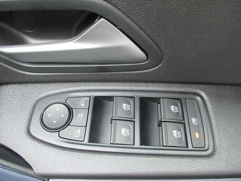 2025 Dacia Duster Journey HYBRID 140 4x2 MY24 HATCHBACK Petrol/Electric Hybrid Automatic