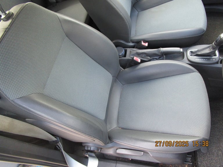 2008 Vauxhall Corsa 1.4i 16V Design 3dr Auto HATCHBACK Petrol Automatic
