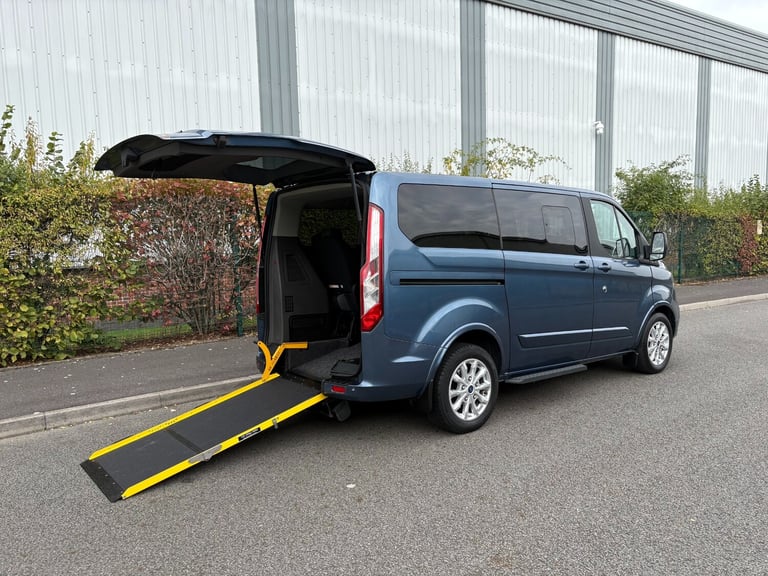 image for 2021 Ford Tourneo Custom 2.0 TOURNEO CUSTOM TRANSIT 4 Seat Titanium Auto WAV MPV Diesel Automatic