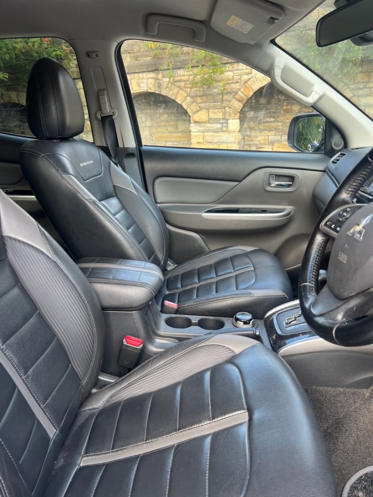 2016 Mitsubishi L200 2.4 DI-D DC Barbarian Pickup Double Cab 4dr Diesel Auto 4WD Euro 5 (178 ps) ...