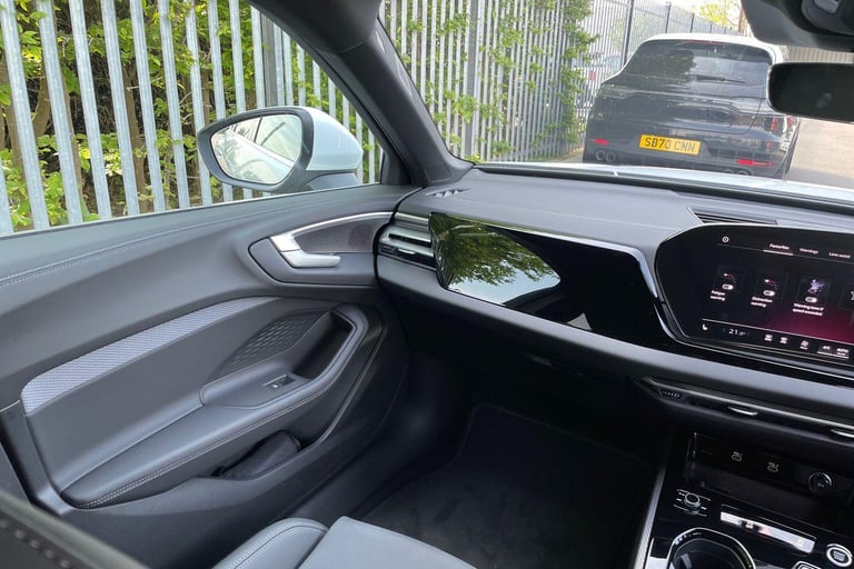  Audi A5 2.0 TFSI S line Saloon 5dr Petrol S Tronic Euro 6 (s/s) (204 ps) Petrol Automatic