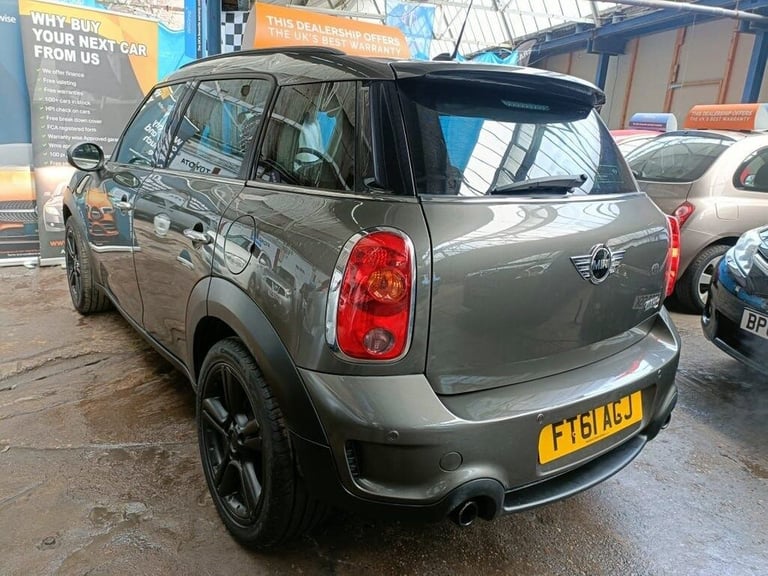 MINI COUNTRYMAN 1.6 COUNTRYMAN PETROL 12 MONTHS MOT 3 MONTHS WARRNATY 2012