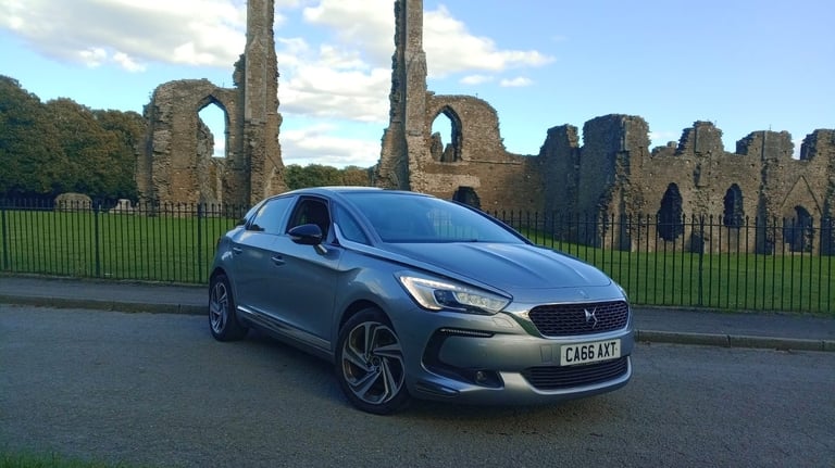 image for 2016 DS Automobiles DS 5 2.0 BlueHDi Prestige 5dr * SEPT 26 MOT* £35 TAX HATCHBACK Diesel Manual
