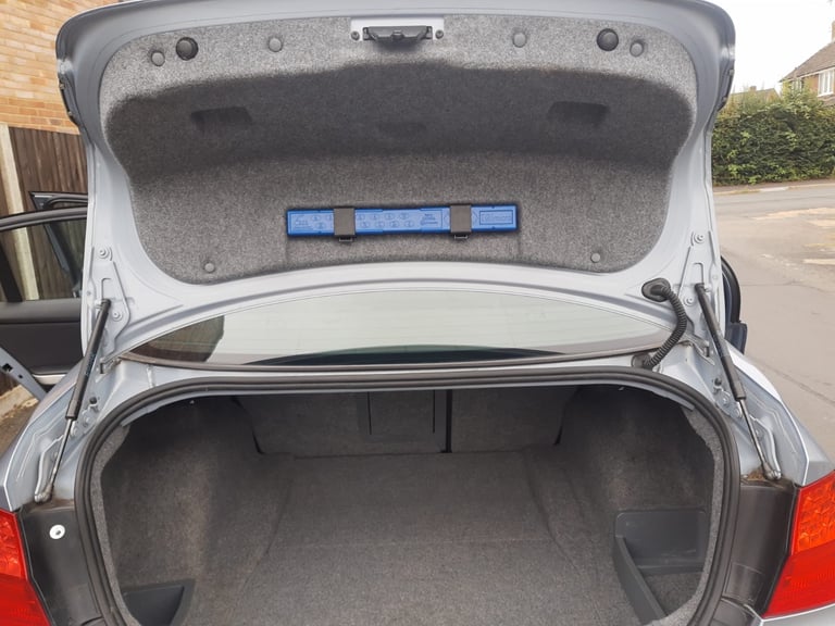 BMW, 3 SERIES, Saloon, 2009, Semi-Auto, 1995 (cc), 4 doors