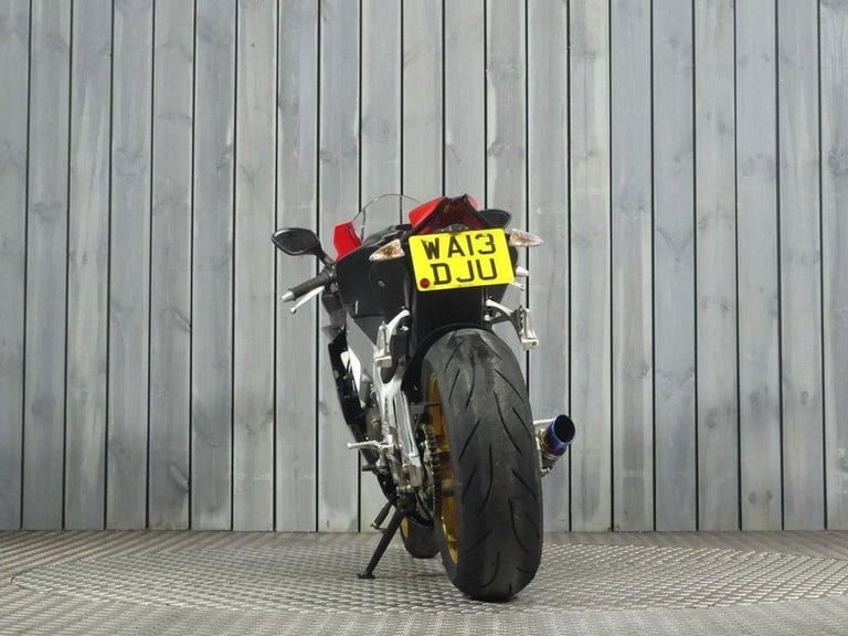 2013 13 APRILIA RSV4